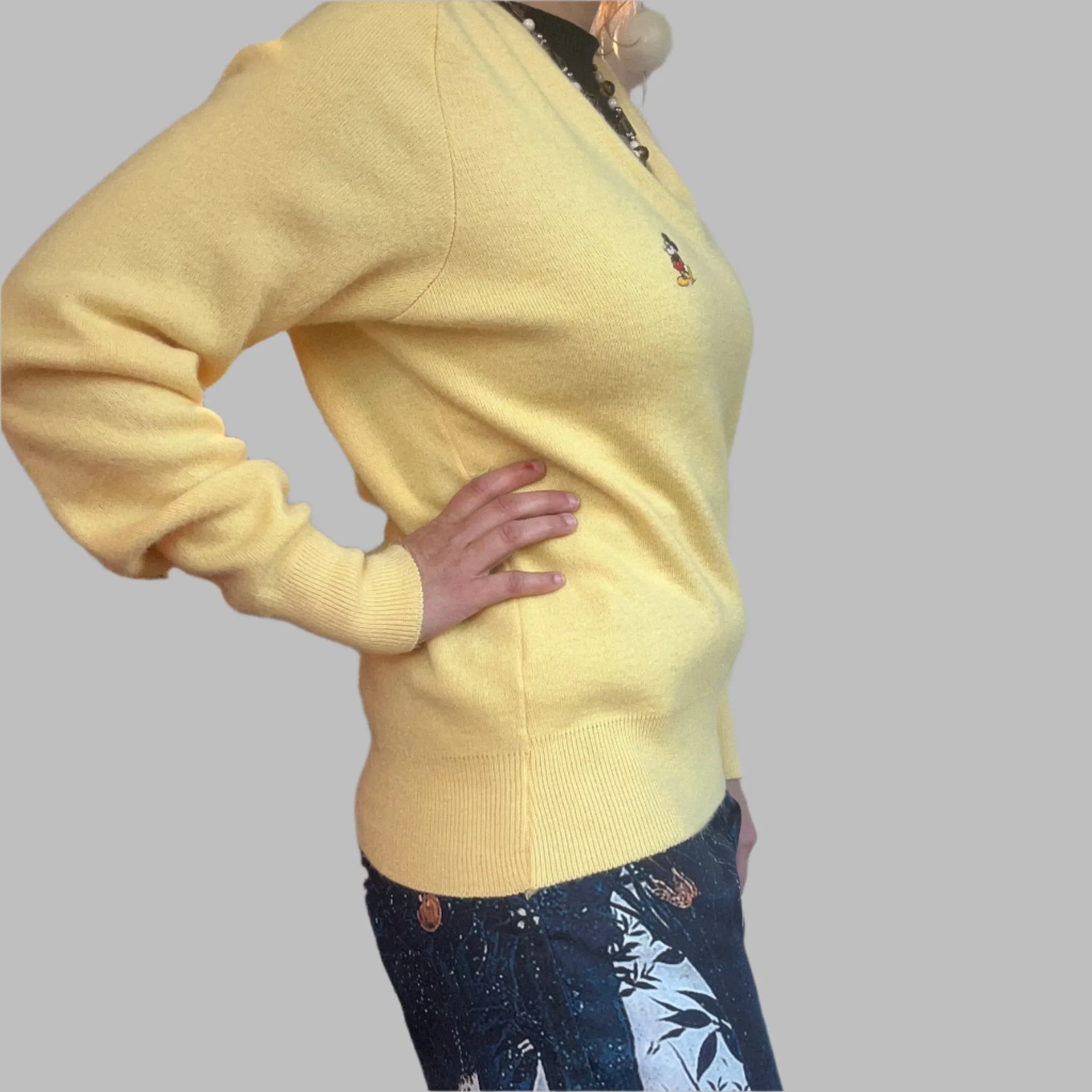 70s/80s Mickey embroidered v-neck sweater
