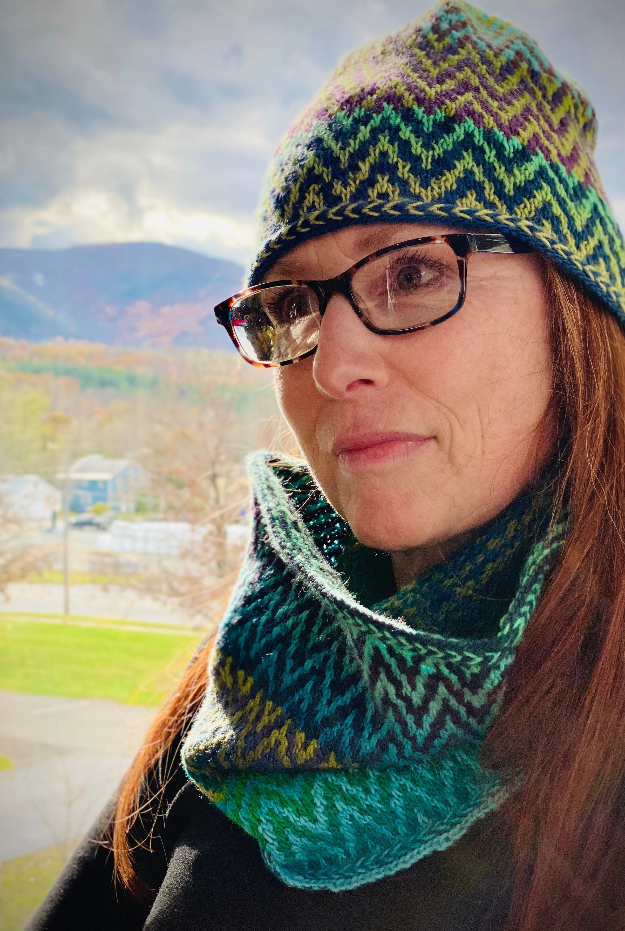 Freia - Oscilla Slipstitch Cowl and Hat Kit