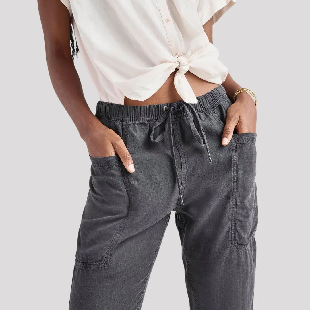 Gia Pant (Lead)
