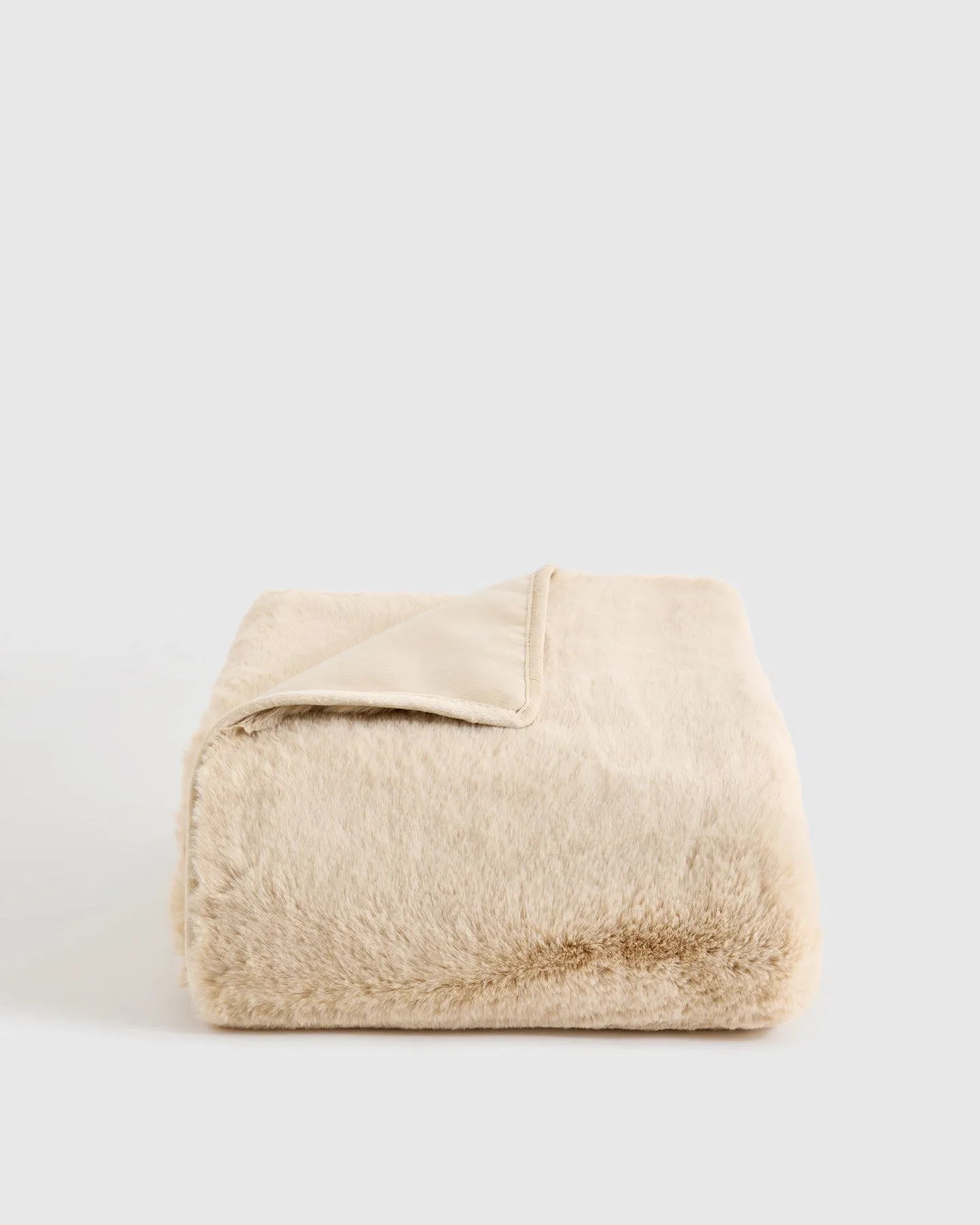 Luxury Faux Fur Throw