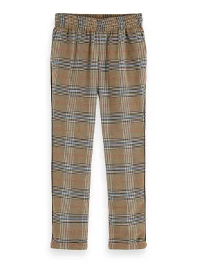 Relaxed Slim Fit Pants in Check