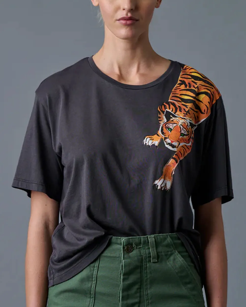 Washed Black Scratching Tiger Tee